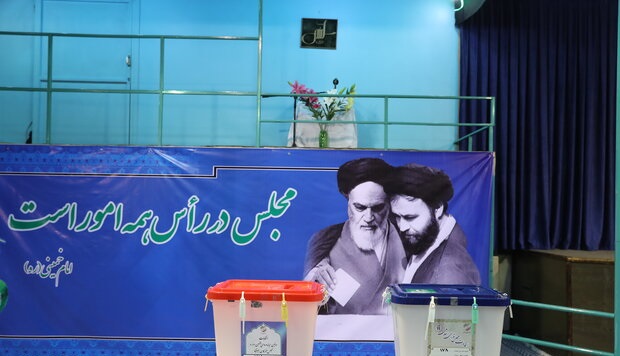 ثبت‌نام داوطلبان میان‌دوره‌ای خبرگان خوزستان از ۱۹ دی