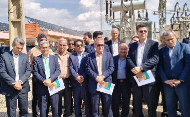 افتتاح ۵ نیروگاه خورشیدی برق منطقه‌ای خوزستان با حضور مدیرعامل توانیر