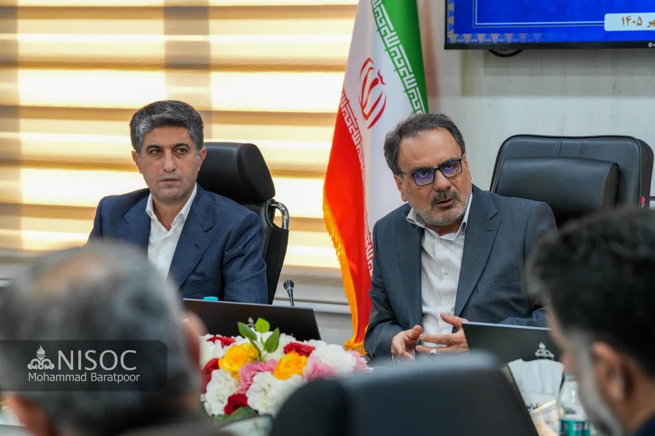 حاتمی بر توسعه میدانهای نفتی و افزایش ظرفیت تولید در مسجدسلیمان تأکید کرد
